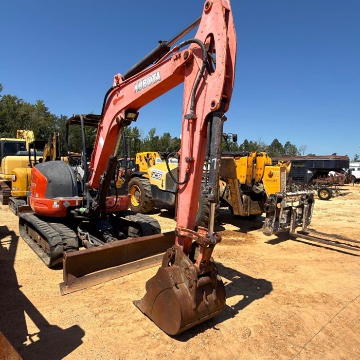 KUBOTA KX057-4