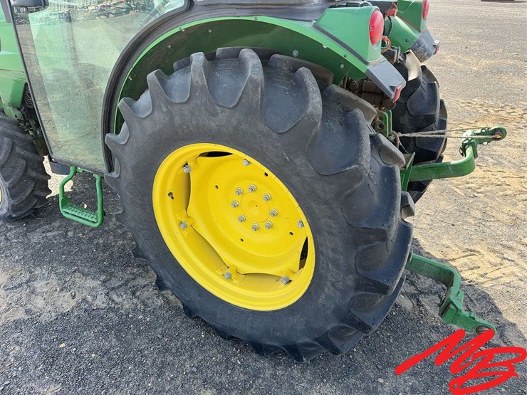 2023-john-deere-5075gn-image-17