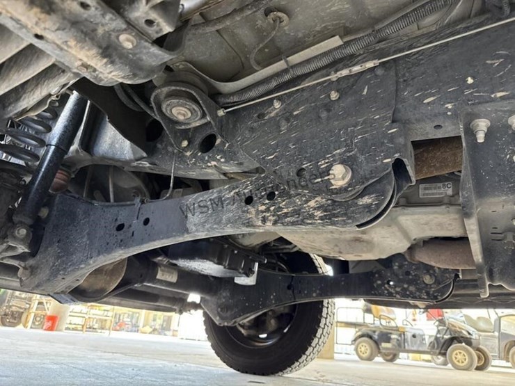2016-ford-f550-image-33