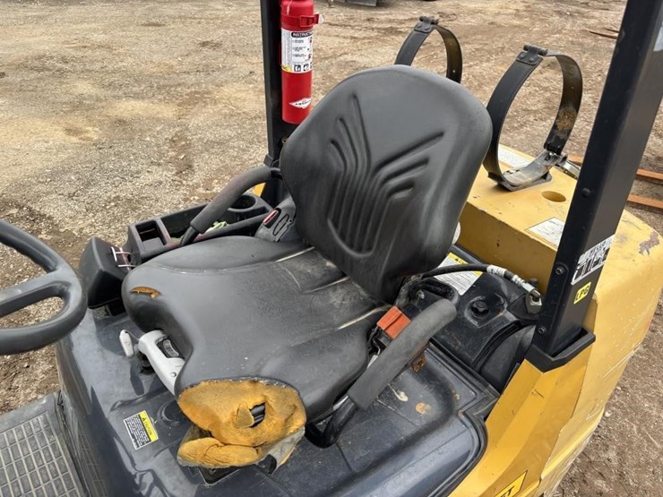 2020-caterpillar-2c6000-image-17