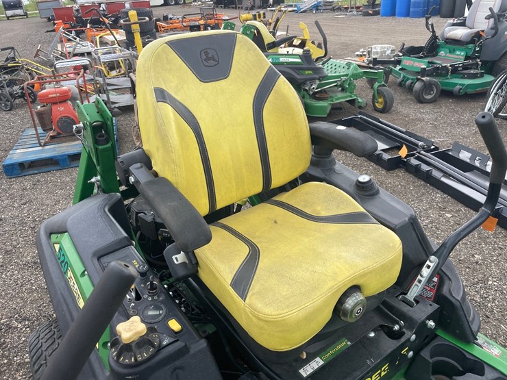 2018-john-deere-z915b-image-12