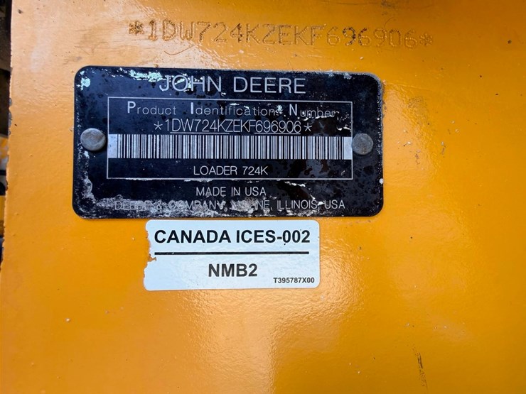 2019-deere-724k-image-32