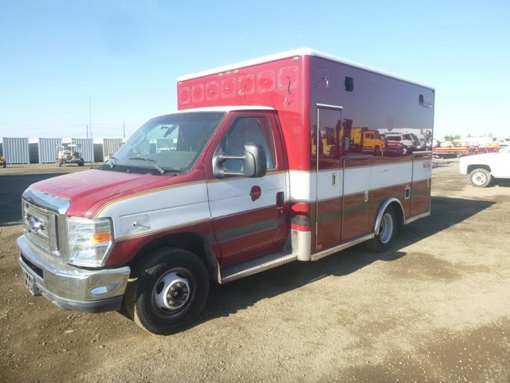 2014-ford-e350-image-1