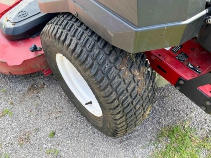 toro-zero-turn-lawn-mower-image-10