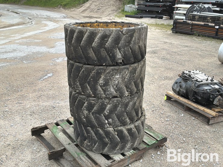 skid-steer-demolition-tires-image-1