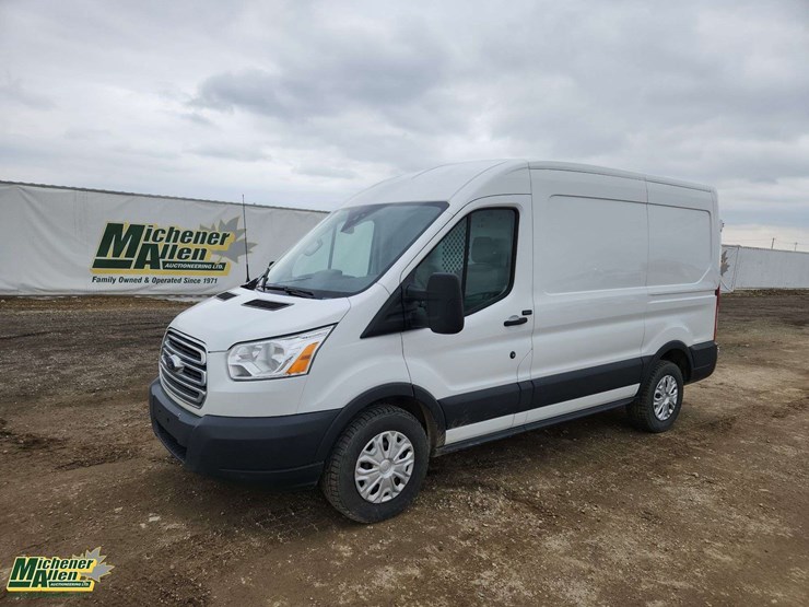 2017-ford-transit-image-1
