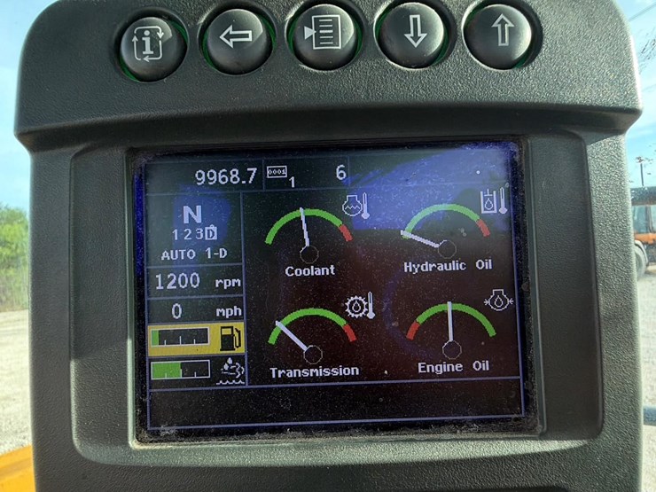 2019-deere-724k-image-28