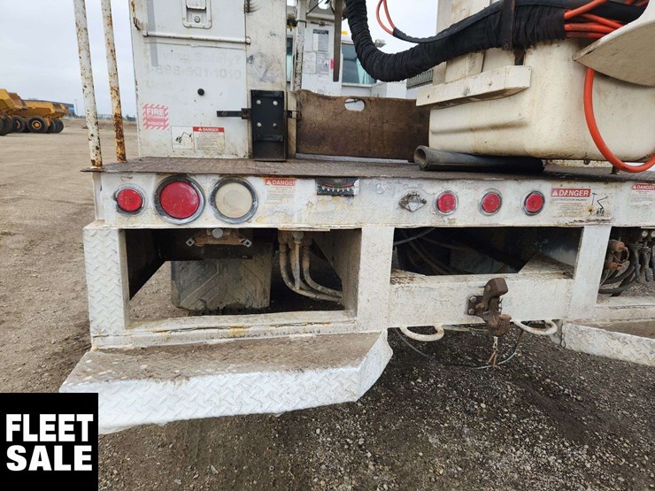 2007-ford-f750-image-48