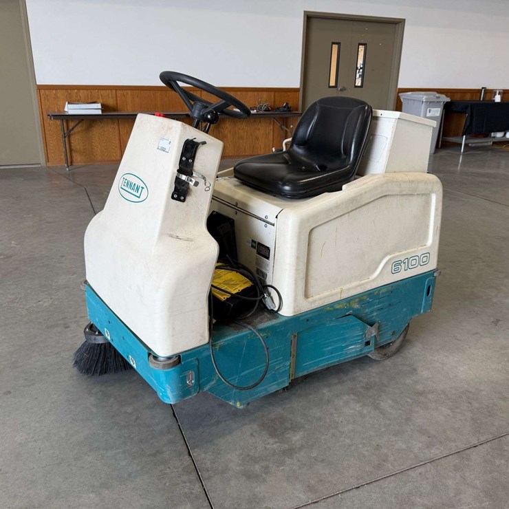 TENNANT 6100