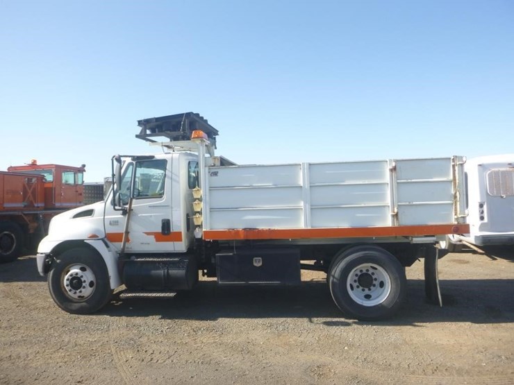 2003-international-durastar-4300-image-5