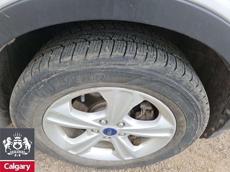 2016-ford-escape-image-12