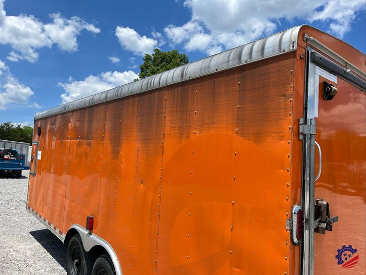 2016-sure-trac-t/a-enclosed-landscaping-tag-trailer-image-22