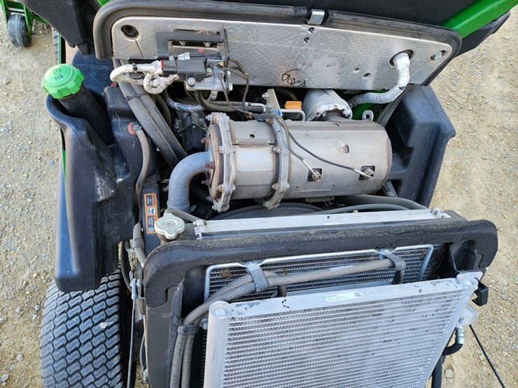 john-deere-1575-image-30