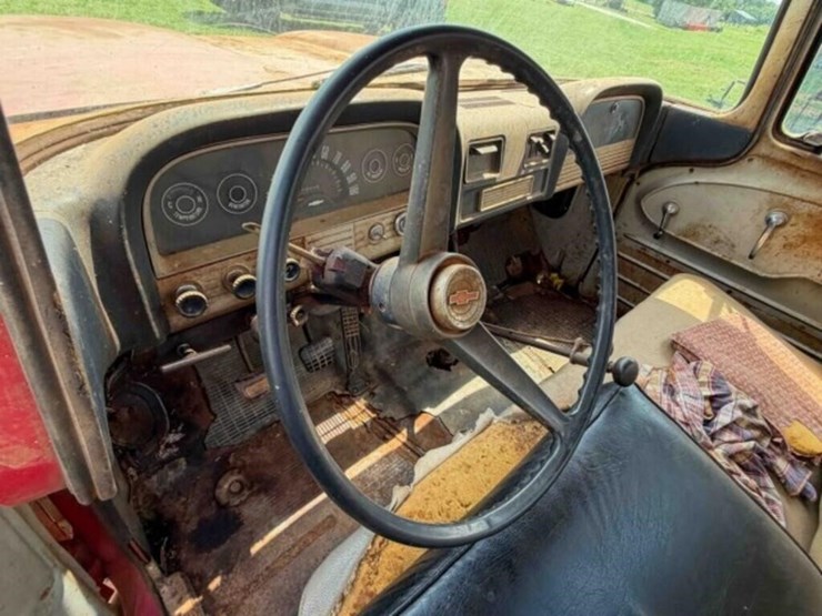 1960-chevrolet-60-image-23