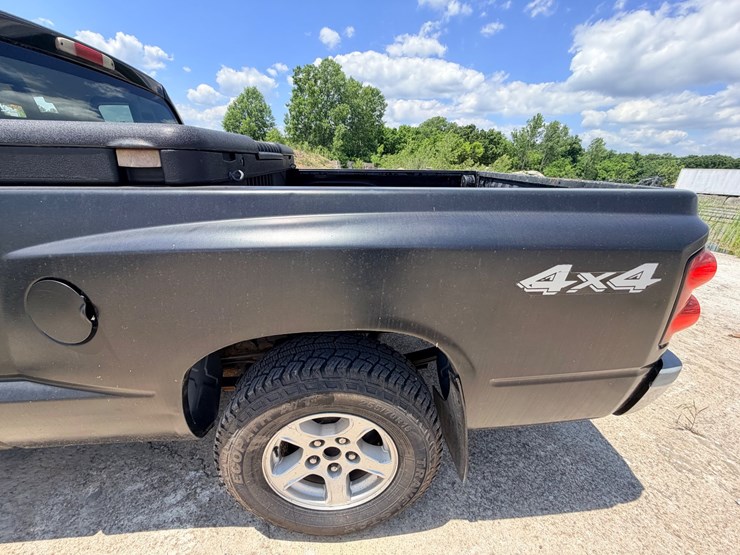 2005-dodge-dakota-image-81