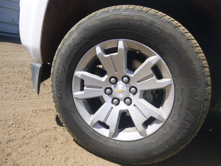 2019-chevrolet-colorado-image-24