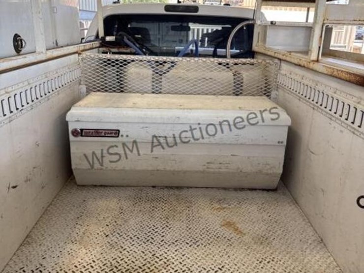 2016-ford-f550-image-13