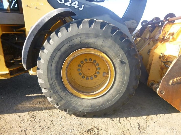 2005-deere-624j-image-42