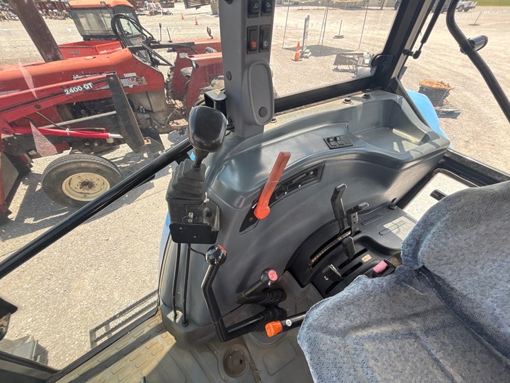 new-holland-tl100a-image-12