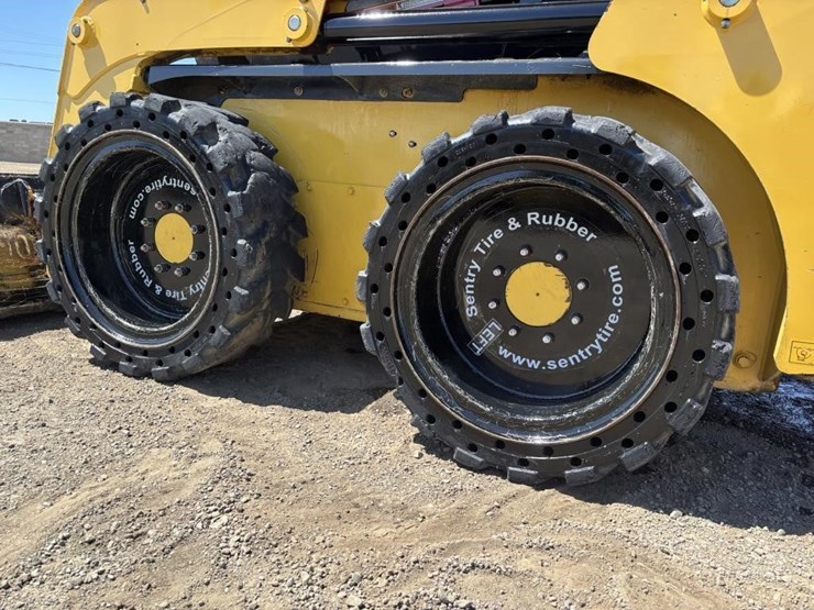 2018-yanmar-s220r-image-21