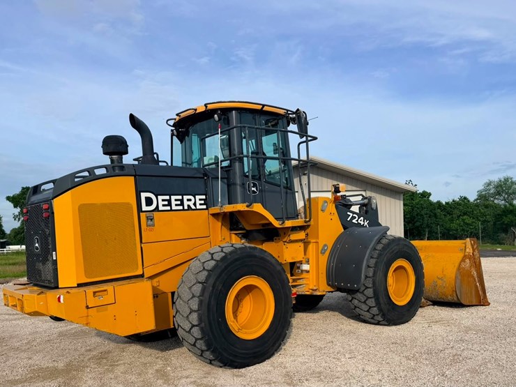 2019-deere-724k-image-6