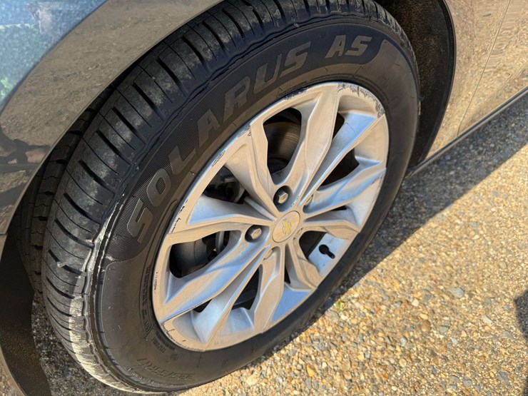 2019-chevrolet-malibu-4-door-sedan-(140,696-miles)-image-23