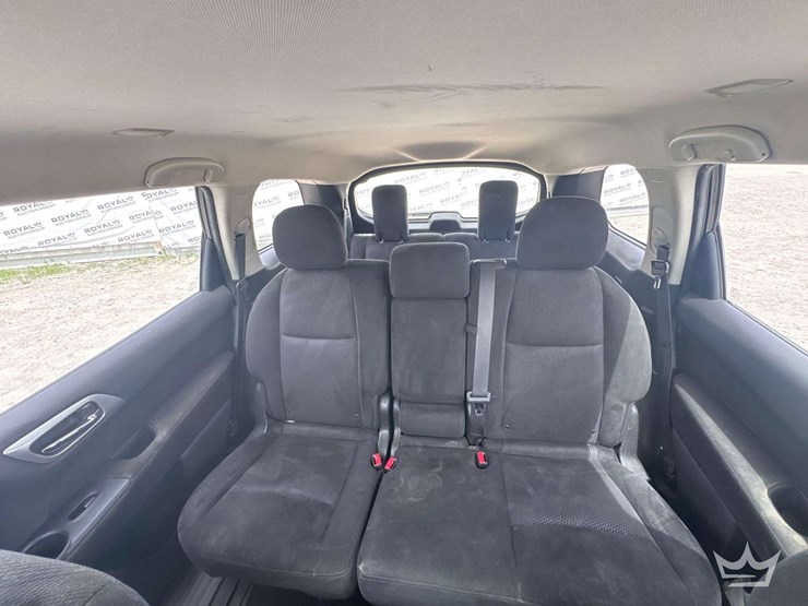 2016-nissan-pathfinder-image-17