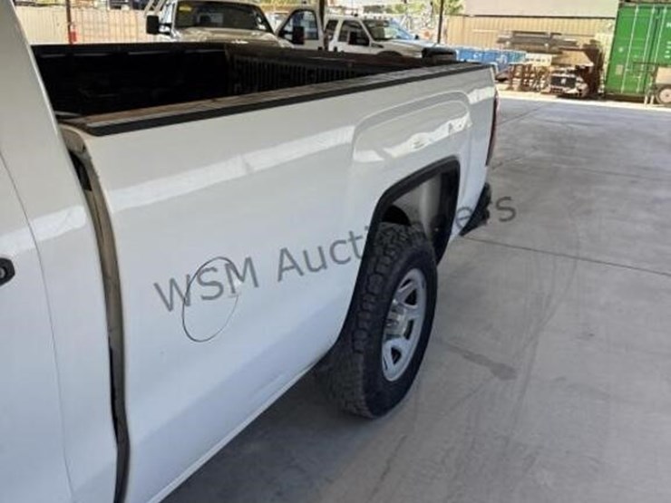 2018-chevrolet-silverado-1500-image-5