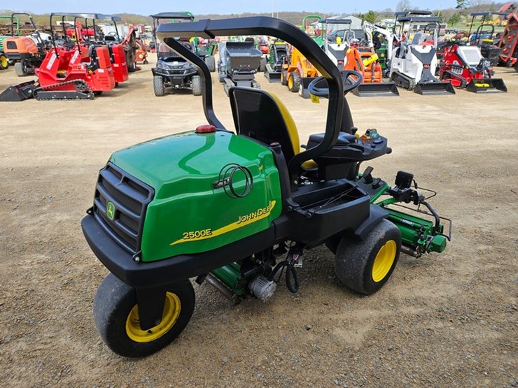 john-deere-2500e-image-5