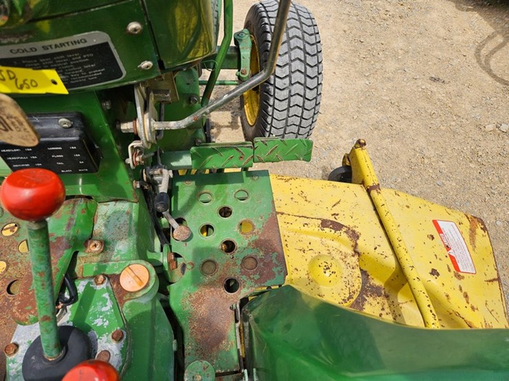 john-deere-650-image-28