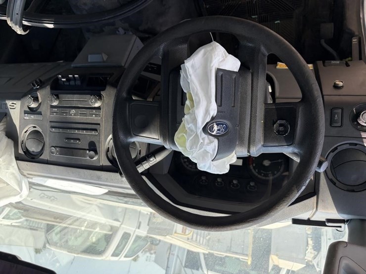 2012-ford-f250-sd-image-11