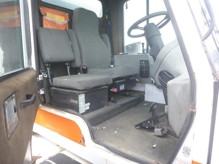 2013-global-m4-sweeper-image-9