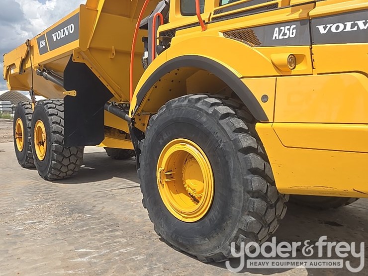 2022-volvo-a25g-image-12