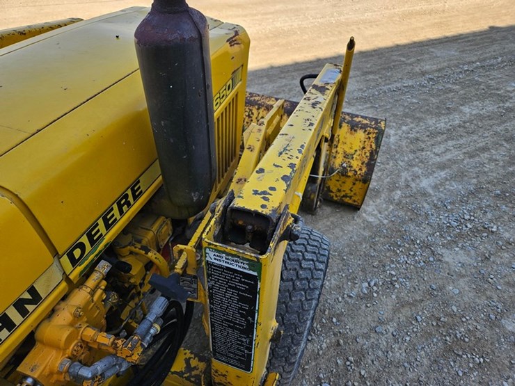 john-deere-650-image-22