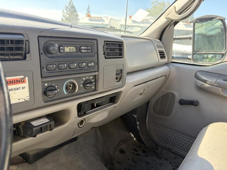1999-ford-f450-image-15