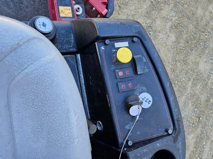2018-toro-groundsmaster3280d-image-22