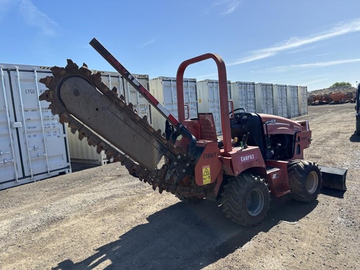 2014-ditch-witch-rt45-image-3