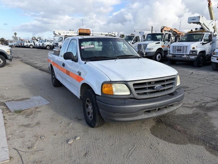 2004-ford-f150-image-2