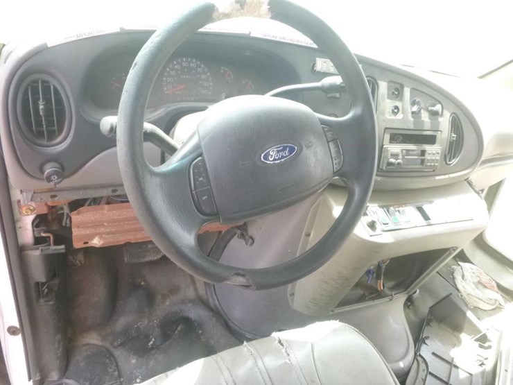 2002-ford-e450-image-11