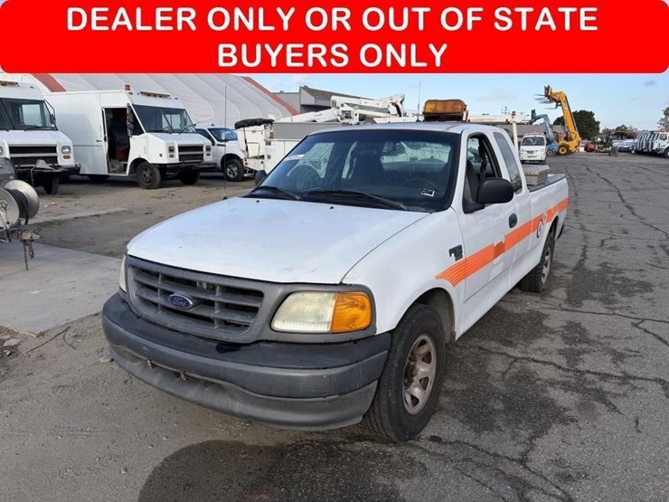 2004-ford-f150-image-1