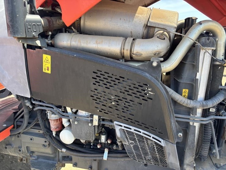2018-kubota-m5-111d-image-42