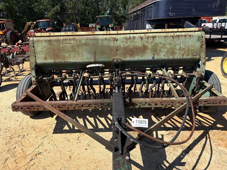 john-deere-8-image-8