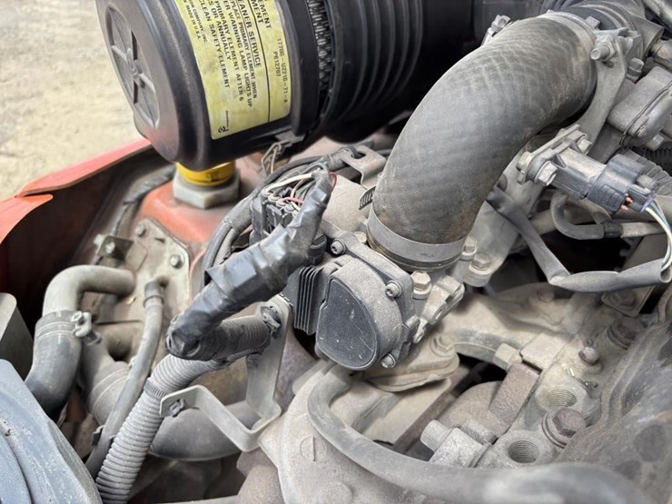 2005-toyota-7fgu30-image-36