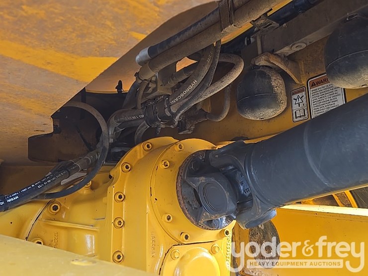 2023-volvo-a25g-image-27
