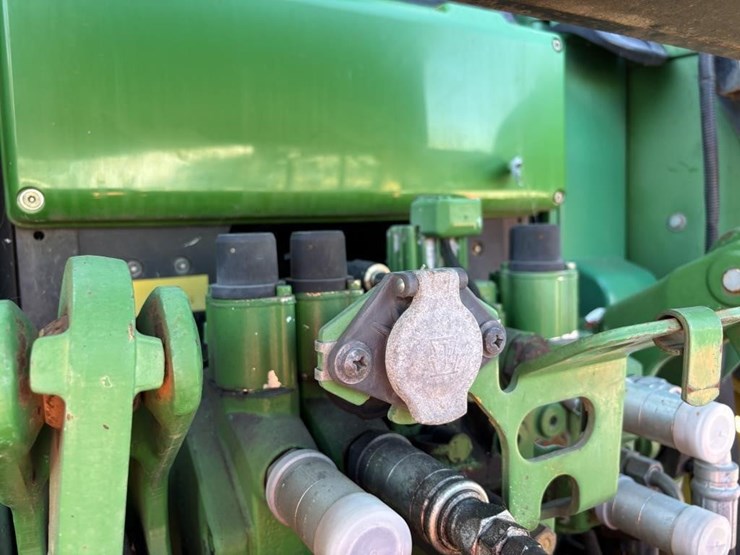 john-deere-6420-image-24