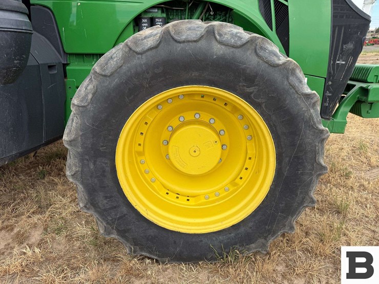 2018-john-deere-8270r-image-45