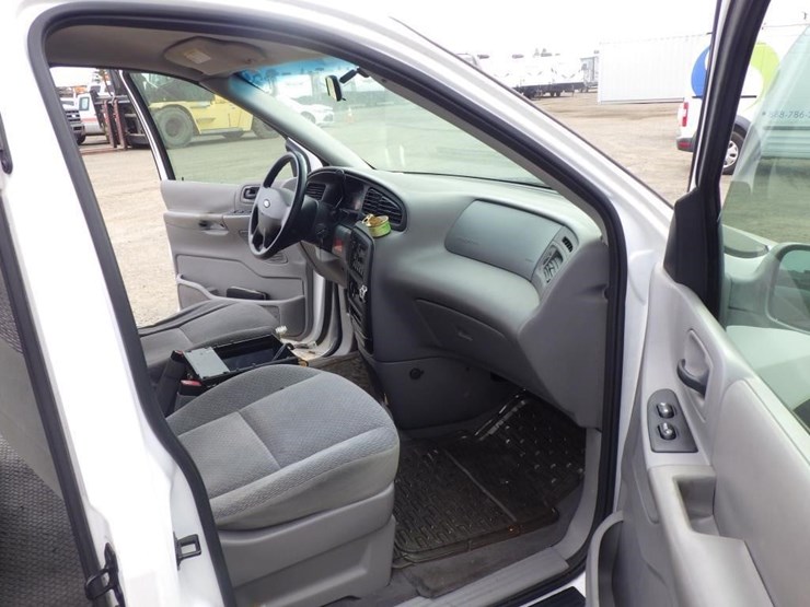 2003-ford-windstar-image-6