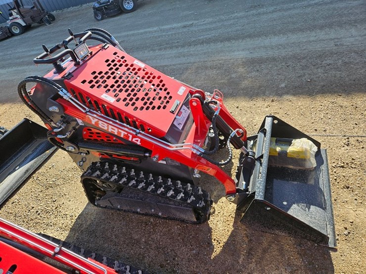 #5122-•-2026-agt-ysrt14-mini-skid-loader-image-6