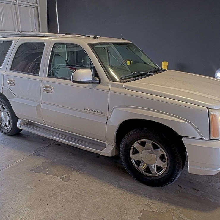 2005 CADILLAC ESCALADE