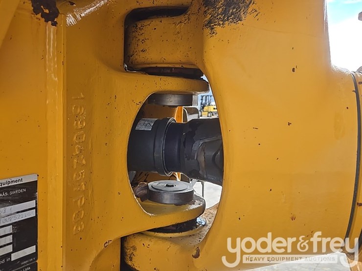2021-volvo-a25g-image-19